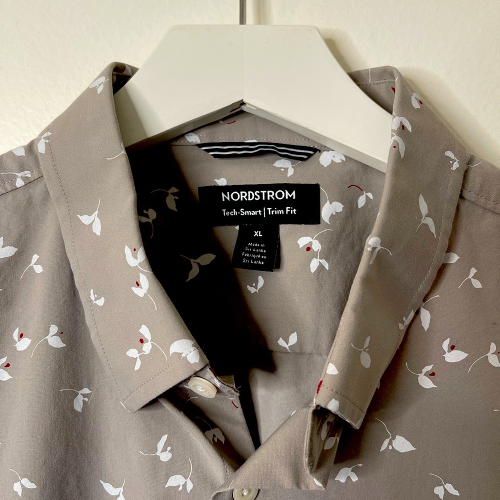 Nordstrom short sleeve button up shirt.